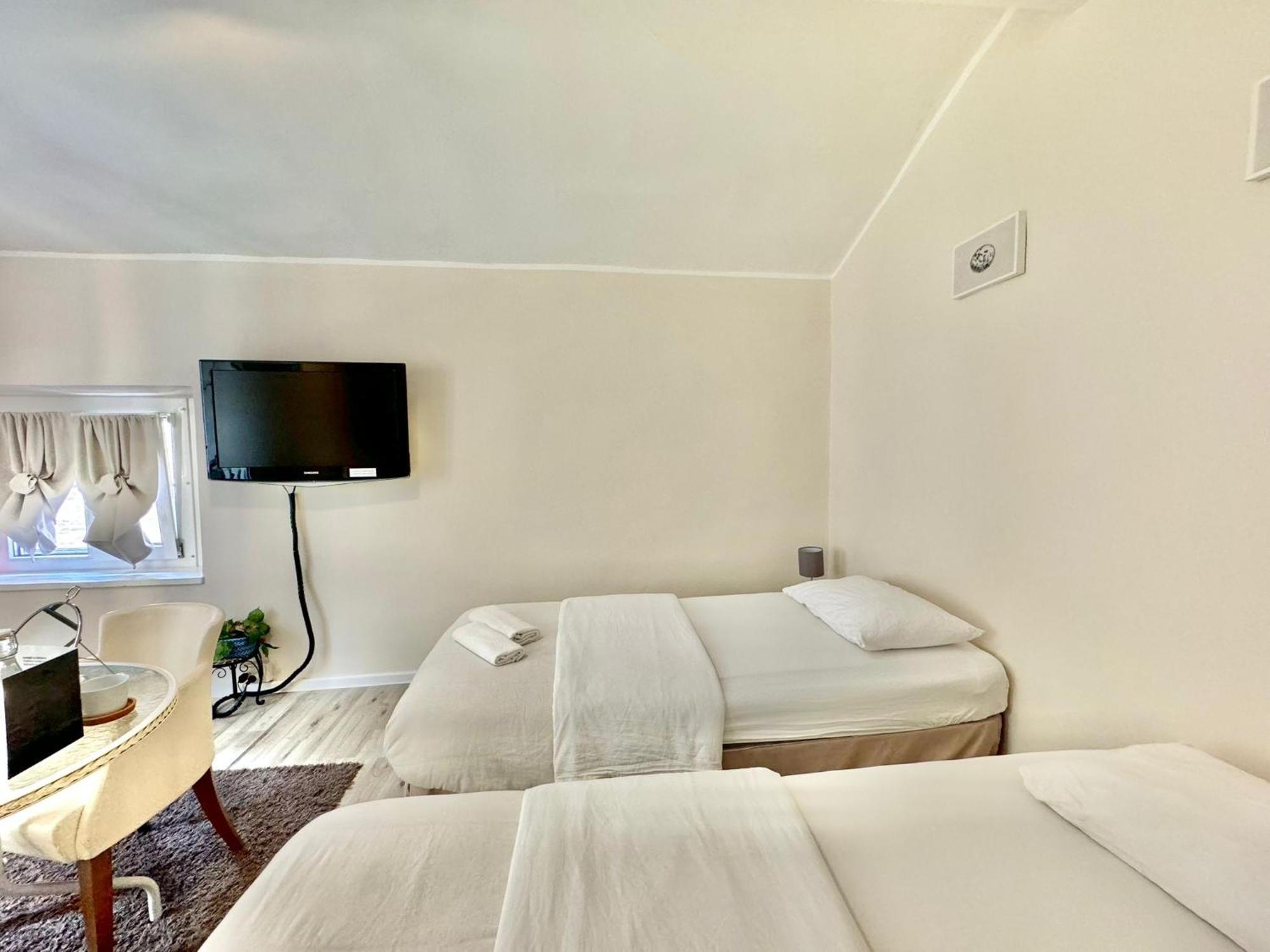 Maison Sarraj Parma Exteriér fotografie